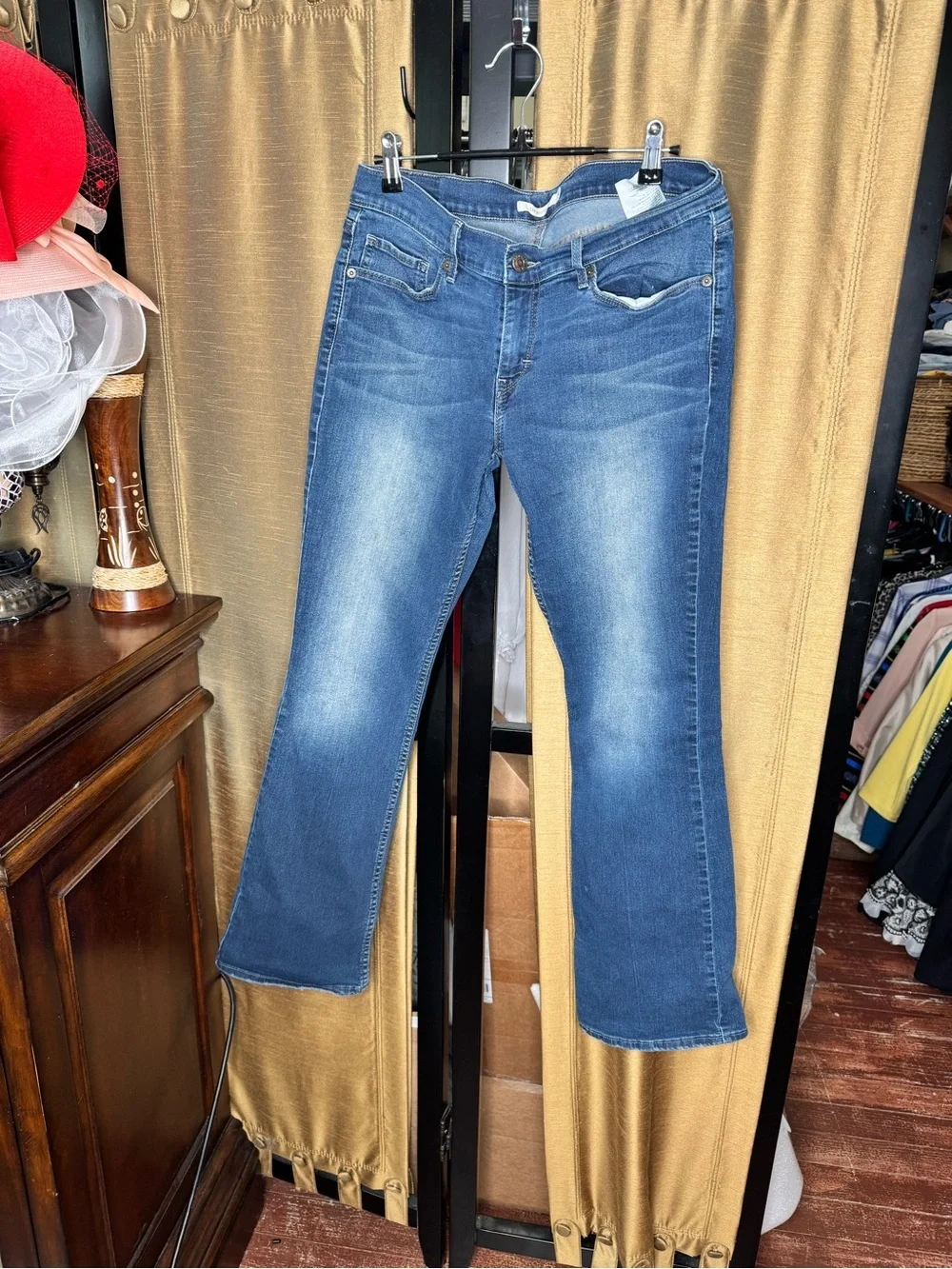 Levi’s 524 Bootcut Jeans Women’s 30 W30 L32 Medium Wash Stretch Denim